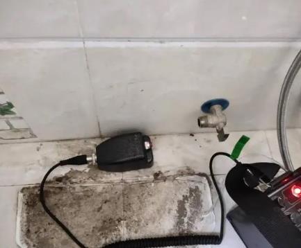 资阳屋顶漏水维修公司分享下卫生间漏水的危害及解决方法